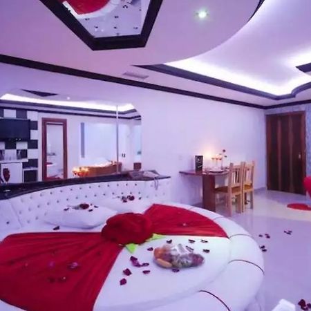 Libidus Motel Camboriu บัลเนอาริโอ กังโบริว ภายนอก รูปภาพ